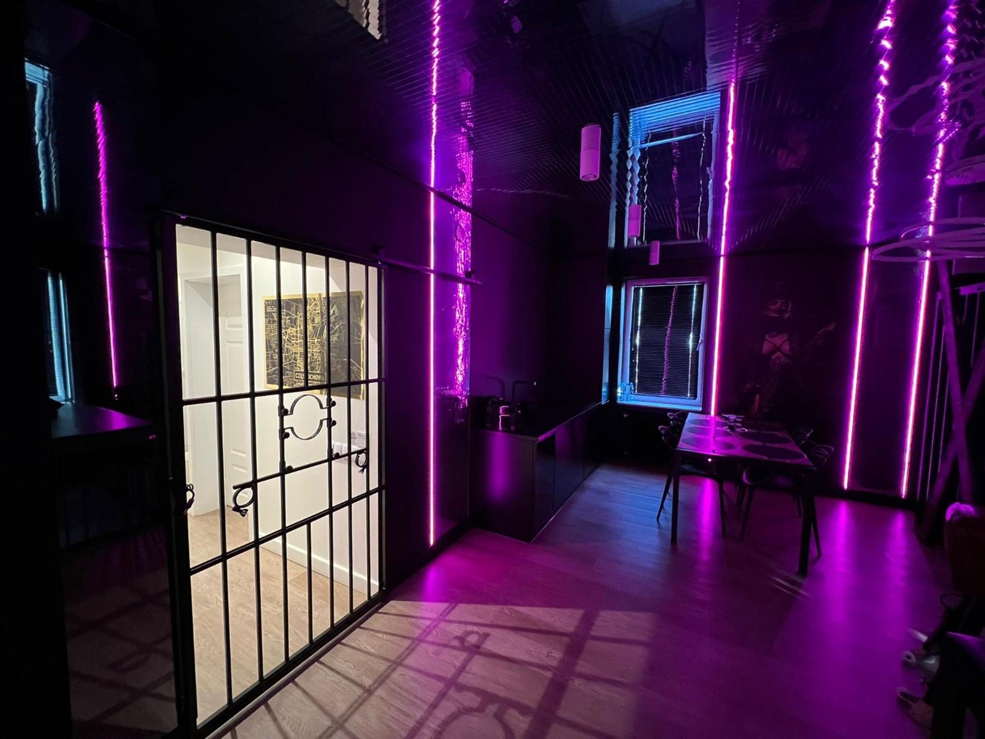Apartment Bdsm Luxxx Gorace Serce Czestochowy - Adults Only *